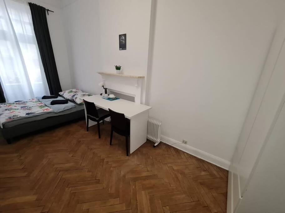 Fantastic Waw - Ok11 Room E Warszawa Zewnętrze zdjęcie